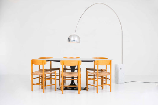 Vintage Tisch Tulip Oval 198cm von Eero Saarinen für Knoll International in Schwarz