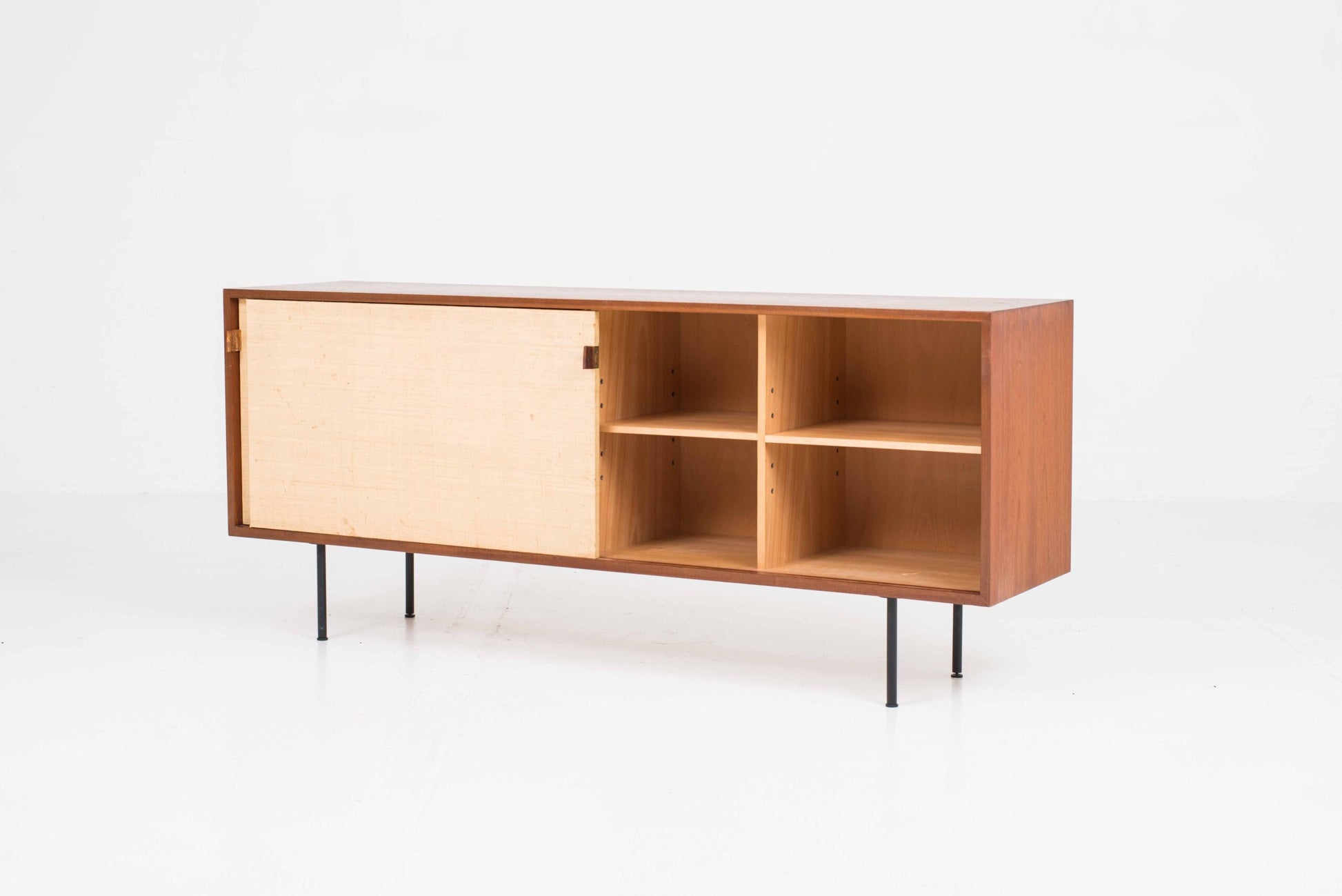 Vintage Sideboard von Florence Knoll für Knoll International mit Seegrasfronten