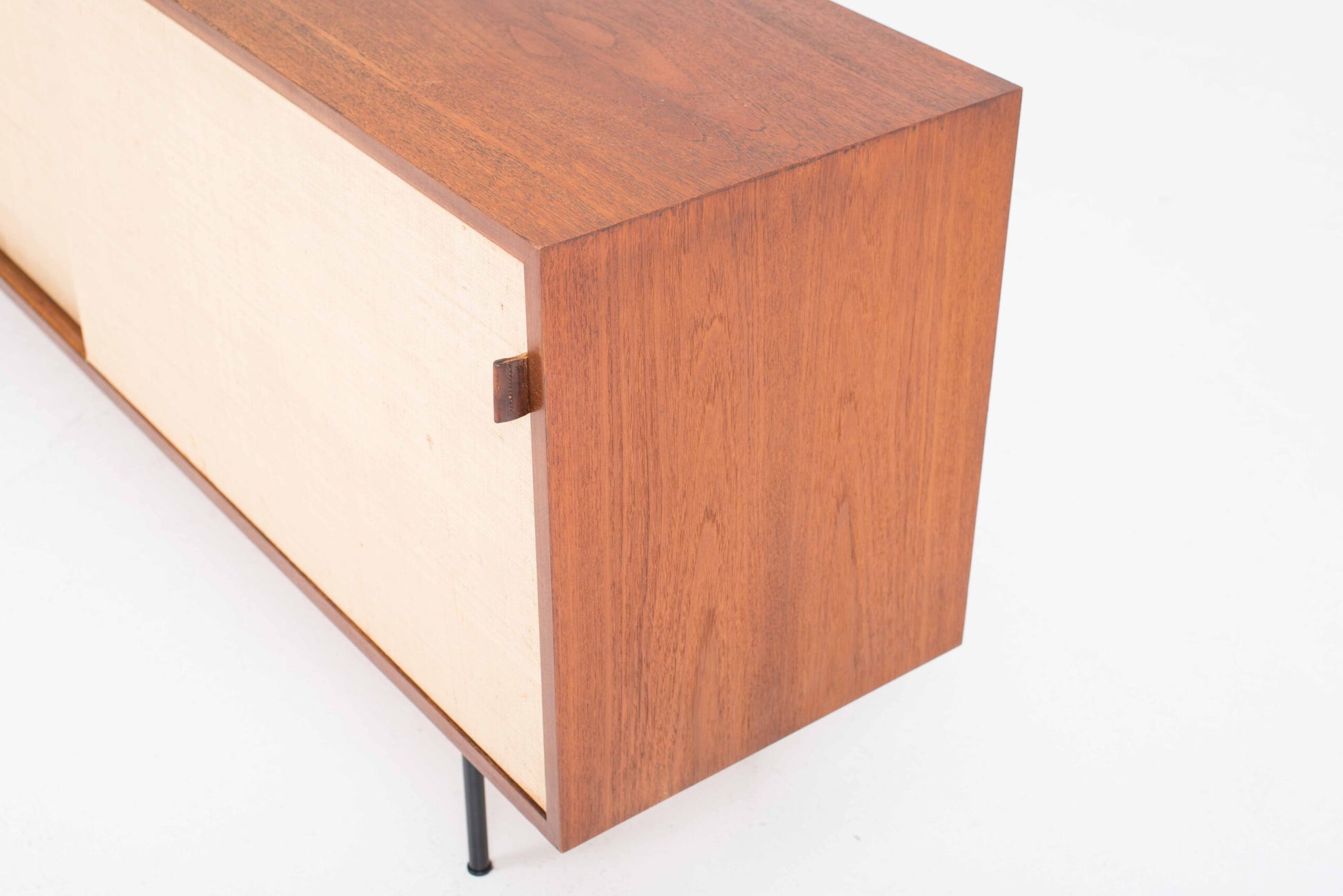 Vintage Sideboard von Florence Knoll für Knoll International mit Seegrasfronten