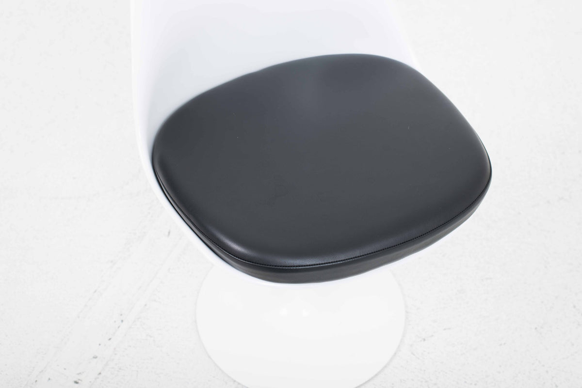 Vintage Stuhl "Tulip" von Eero Saarinen für Knoll International, schwarzes Lederkissen