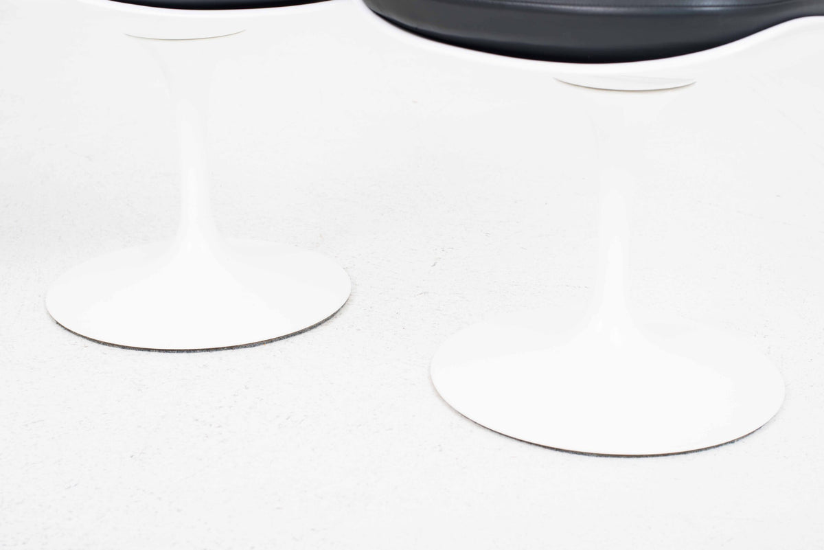 Vintage Stuhl "Tulip" von Eero Saarinen für Knoll International, schwarzes Lederkissen