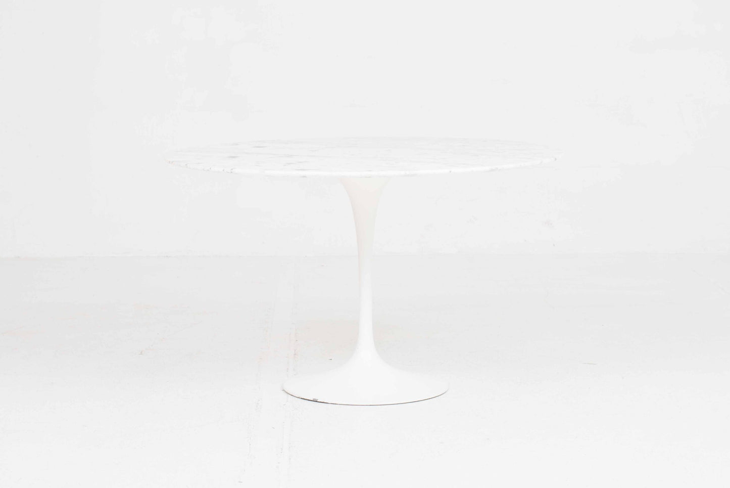 Vintage Tisch "Tulip Table" von Eero Saarinen für Knoll International, weisser Marmor, 120cm