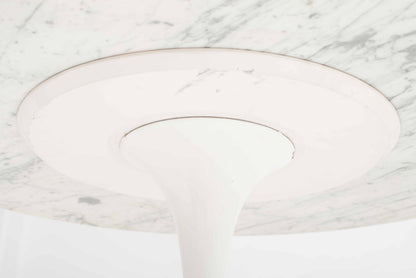 Vintage Tisch "Tulip Table" von Eero Saarinen für Knoll International, weisser Marmor, 120cm