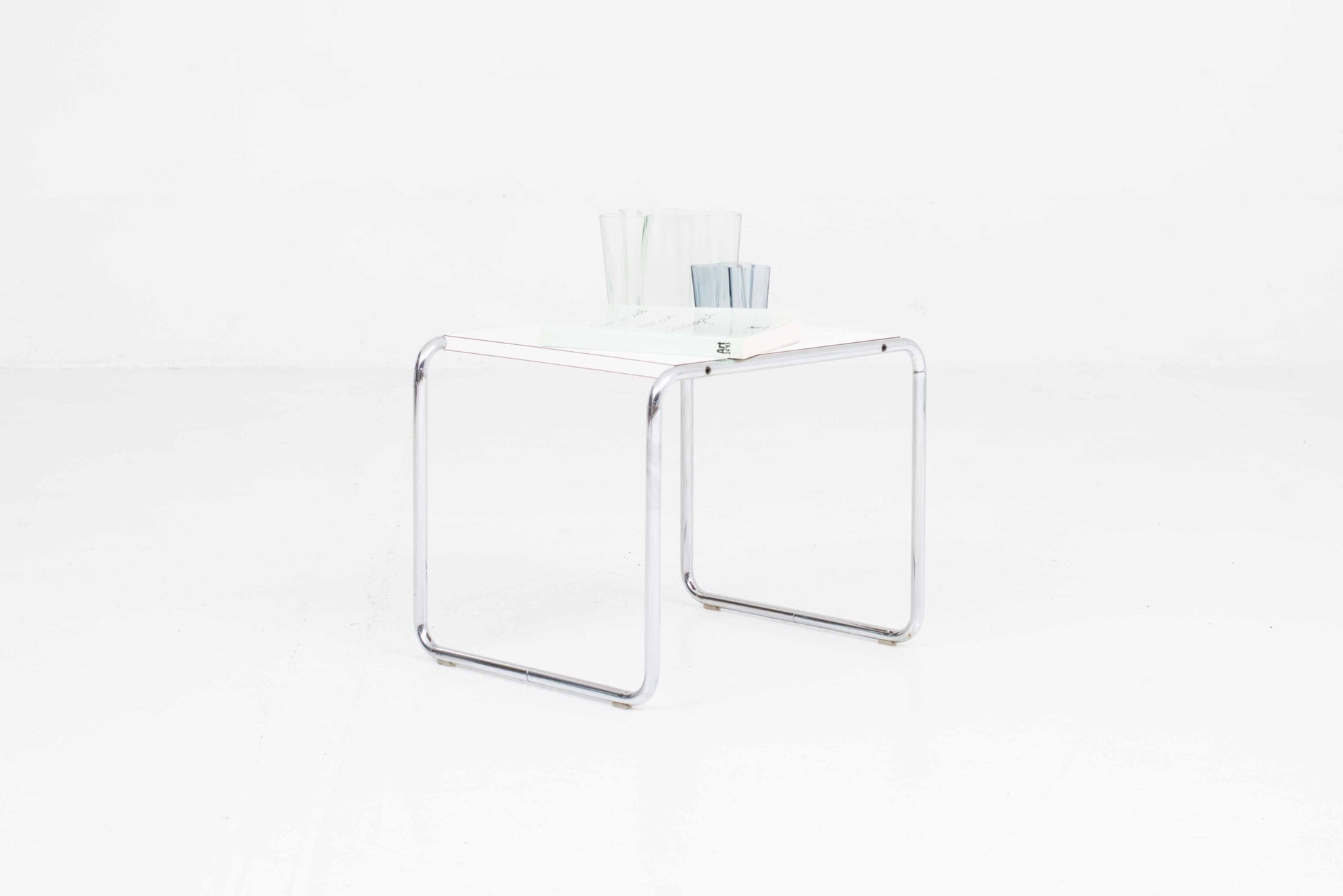 Vintage Couchtisch Laccio 1 von Marcel Breuer für Knoll in Weiß