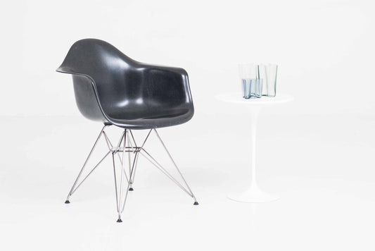 Vintage Beistelltisch Tulip von Eero Saarinen für Knoll in Weiß