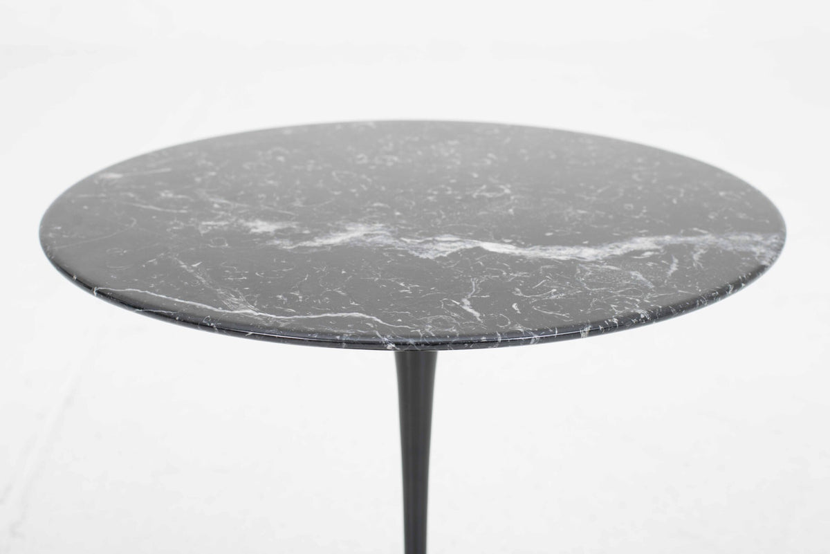 Vintage Beistelltisch "Tulip" von Eero Saarinen für Knoll International, schwarzer Marmor
