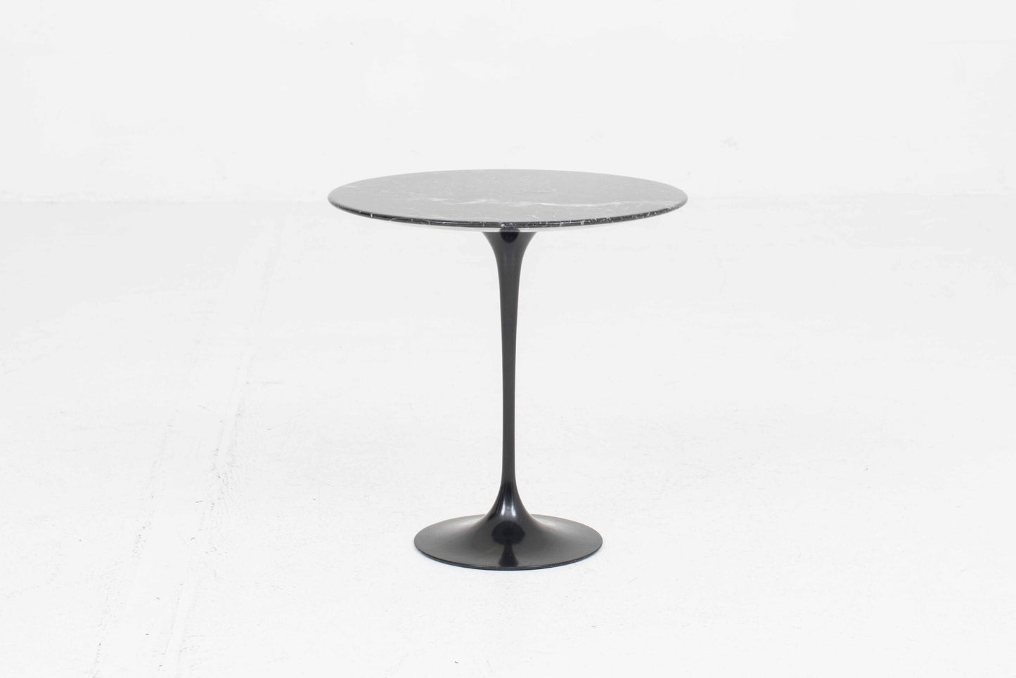Vintage Beistelltisch "Tulip" von Eero Saarinen für Knoll International, schwarzer Marmor
