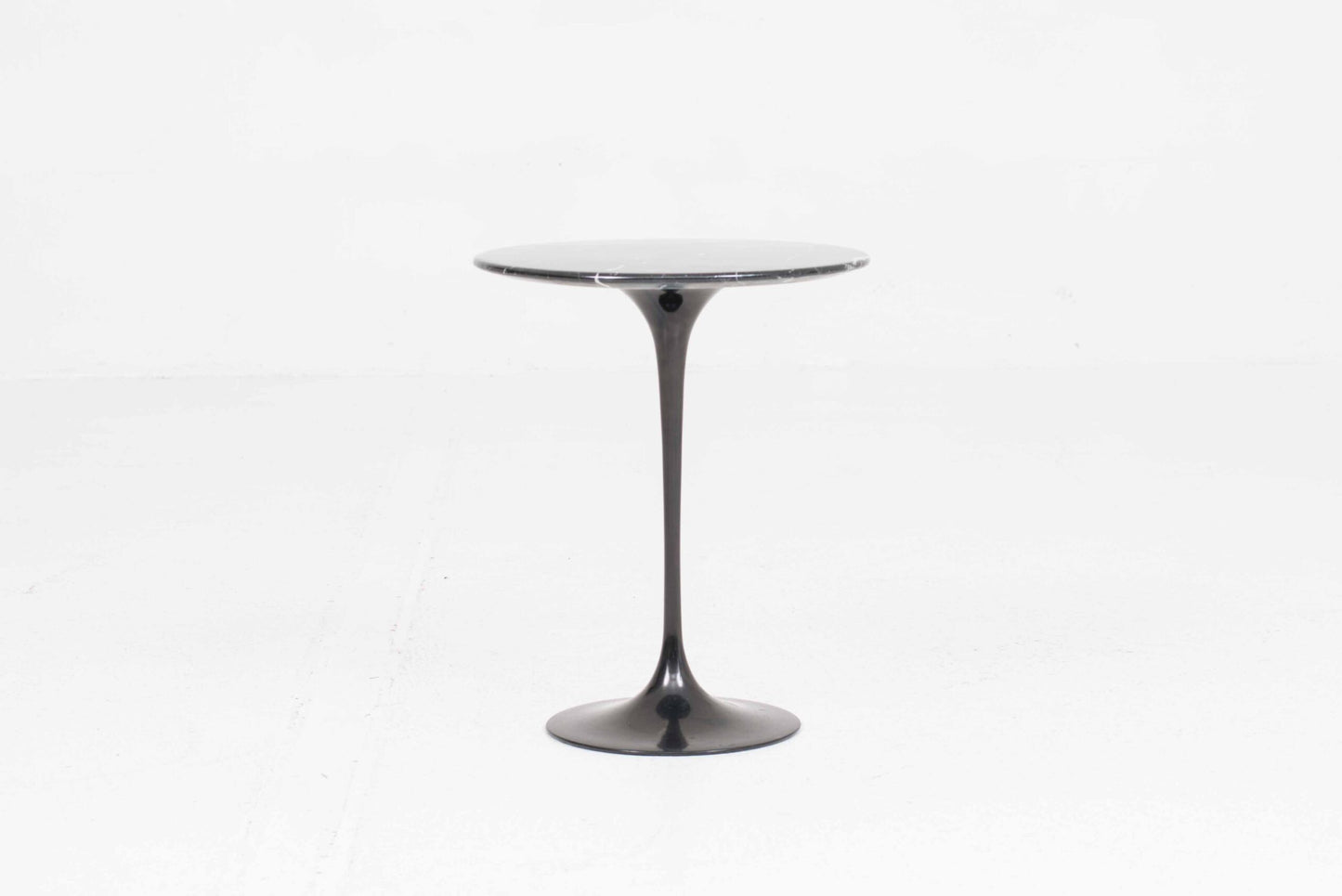 Vintage Beistelltisch Tulip von Eero Saarinen für Knoll International, schwarzer Marmor