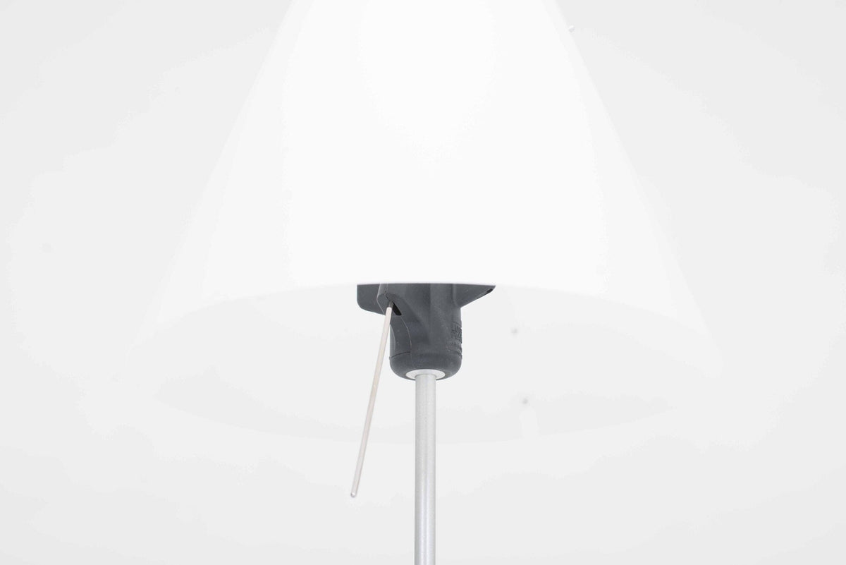 Lampe de table vintage Costanzina de Paolo Rizzatto pour Luceplan