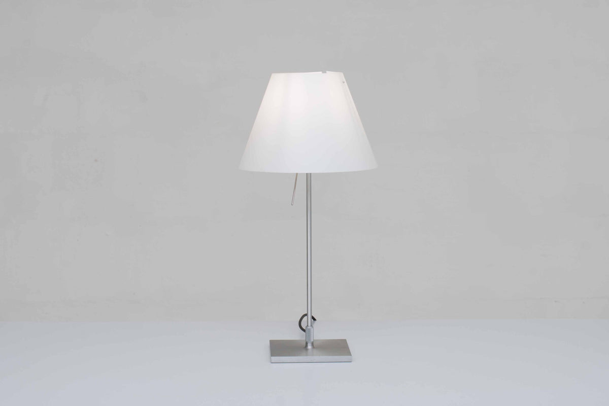 Lampe de table vintage Costanzina de Paolo Rizzatto pour Luceplan
