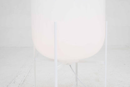 Lampadaire vintage Oda de Sebastian Herkner pour Pulpo en blanc