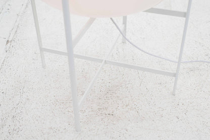 Lampadaire vintage Oda de Sebastian Herkner pour Pulpo en blanc