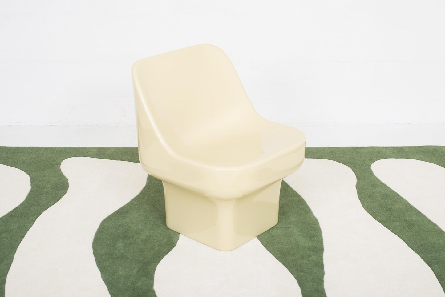 Niva rug by MAANA STUDIO