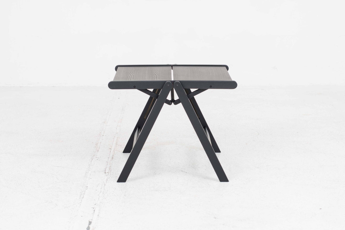 Rex Kralj Couchtisch von Niko Kralj in schwarzer Eiche