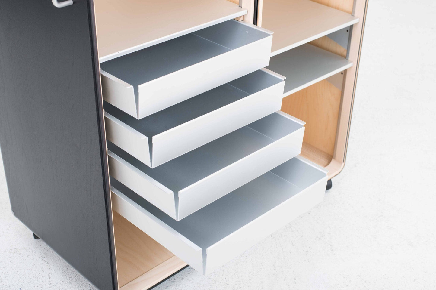 Vintage Shell cabinet by Ubald Klug for Röthlisberger