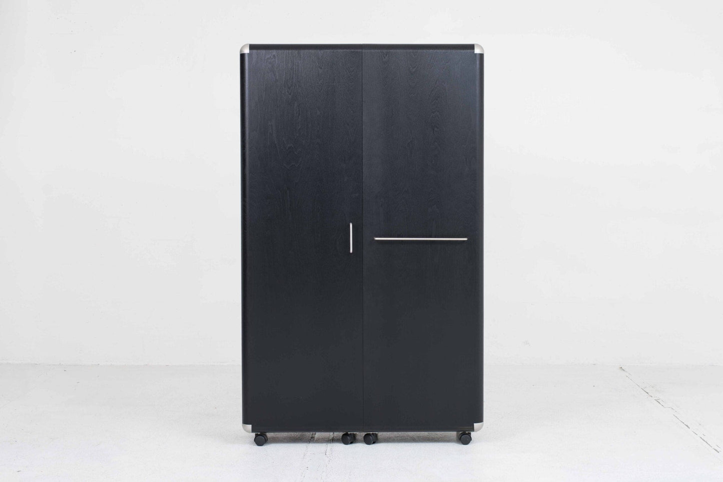 Vintage Shell cabinet by Ubald Klug for Röthlisberger