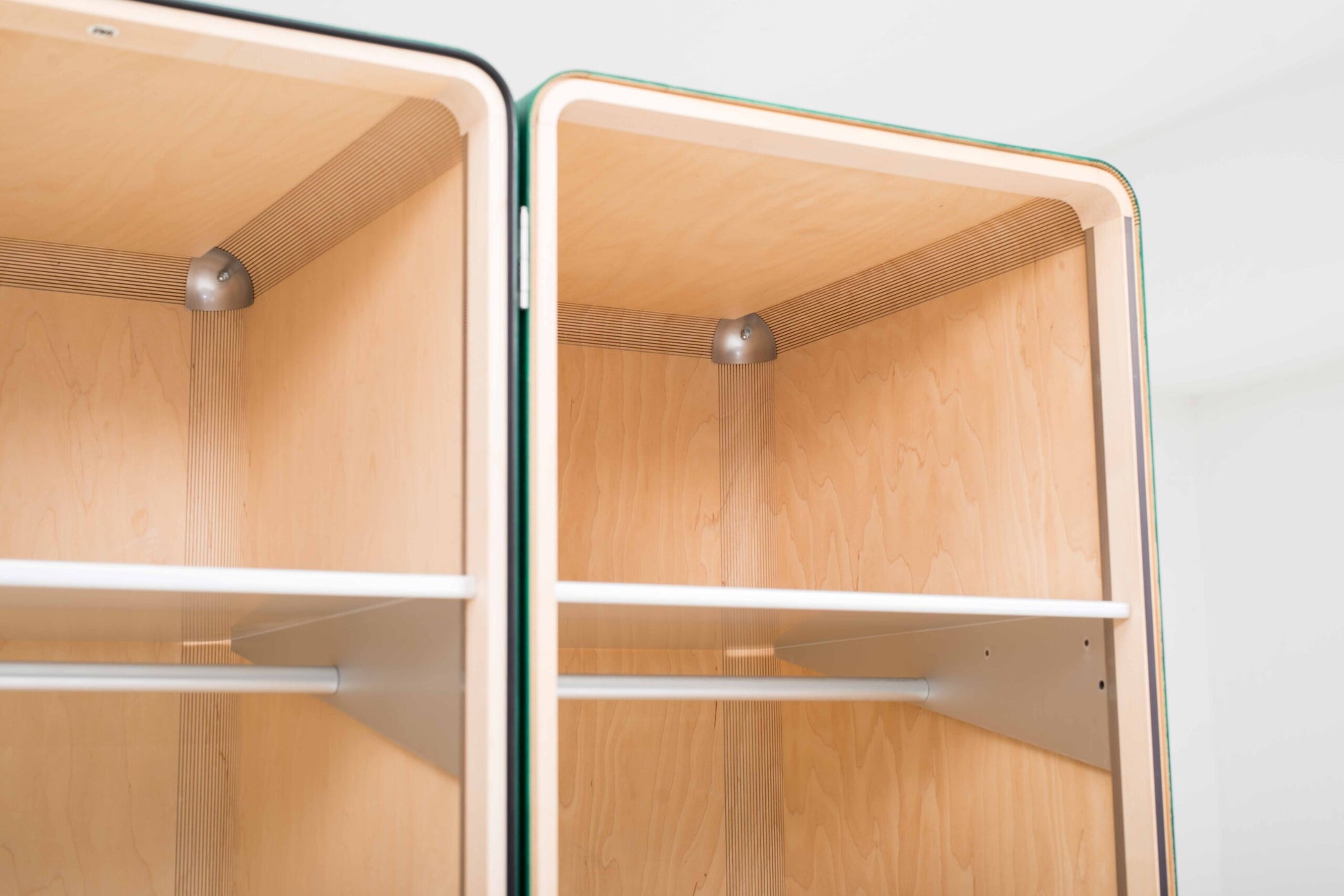 Vintage Schrank Shell von Ubald Klug für Röthlisberger in Grün