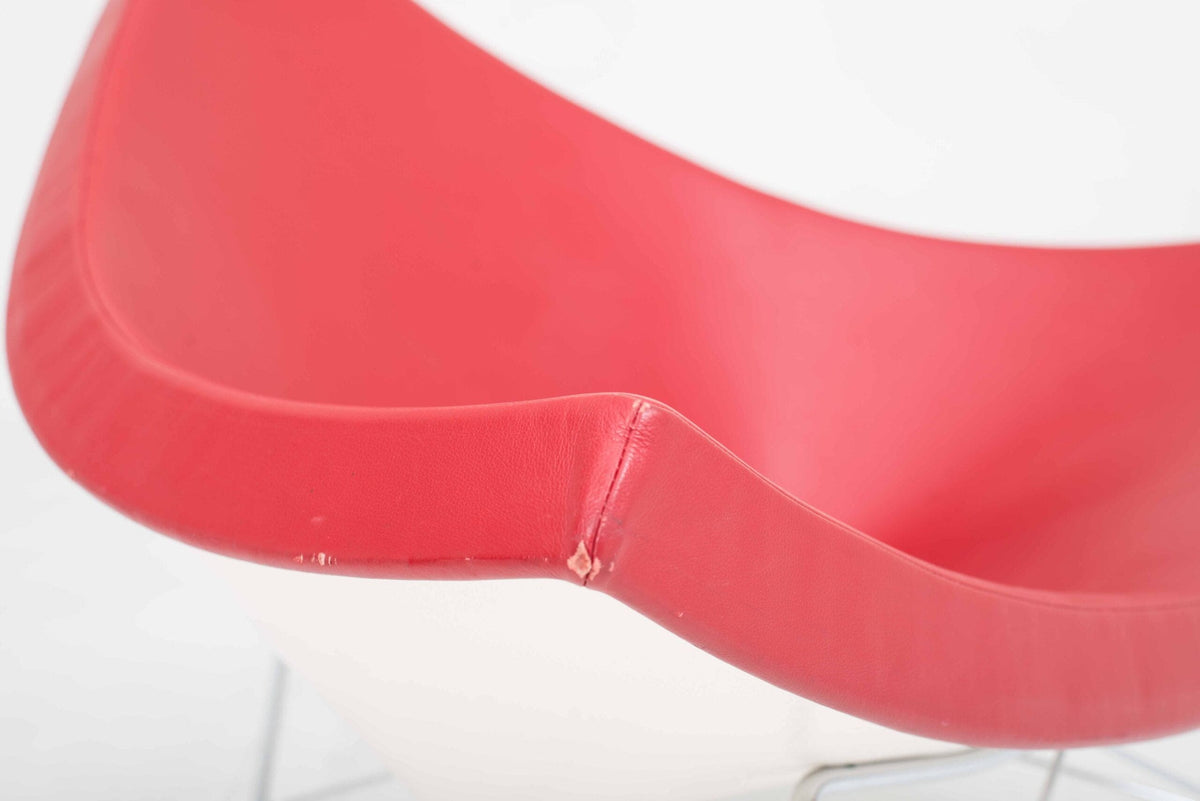 Lounge chair Coconut by George Nelson for Vitra in red leather