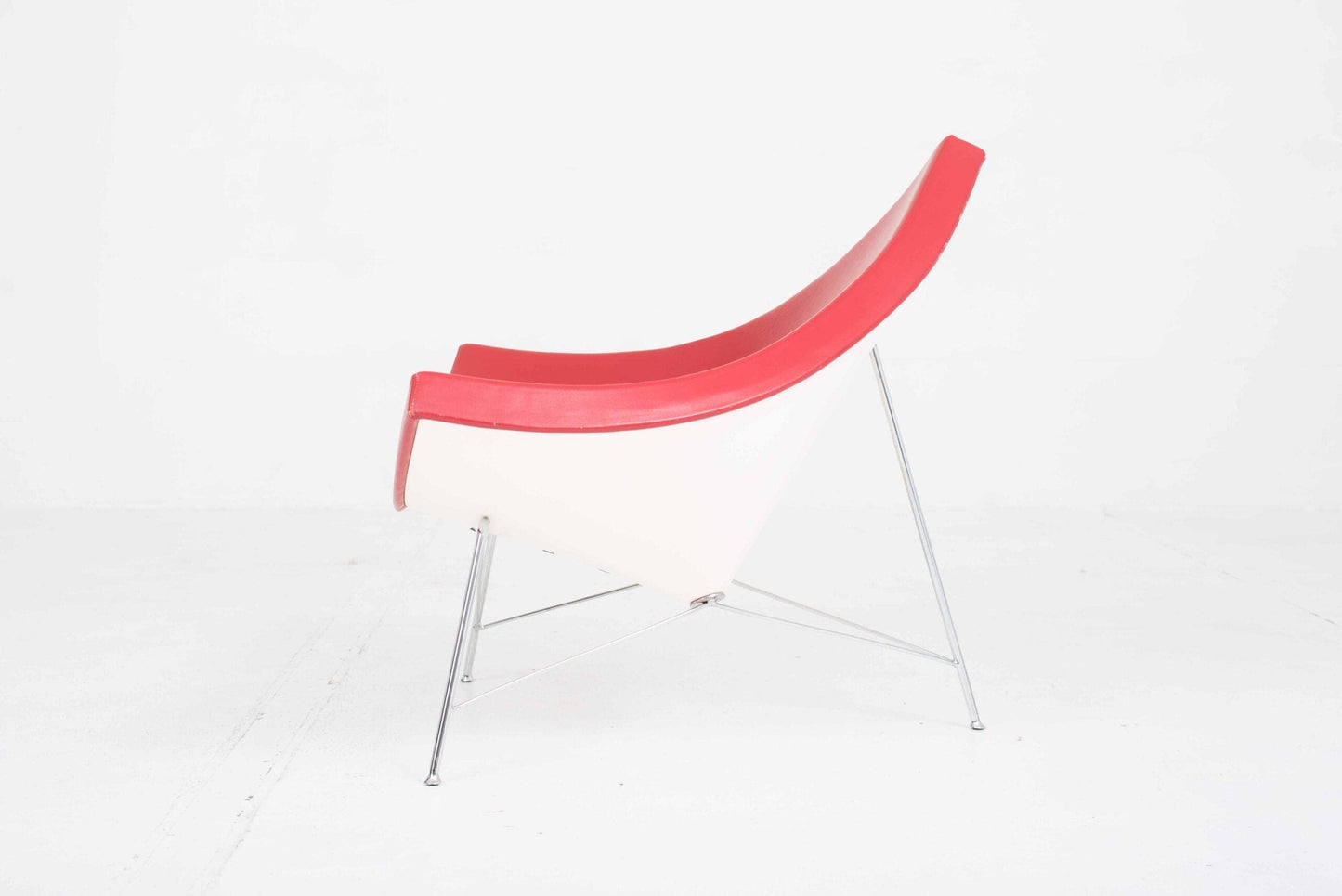 Fauteuil lounge vintage Coconut de George Nelson pour Vitra en cuir rouge