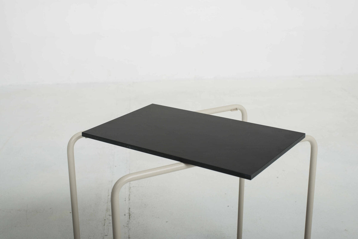 Neuwertig Beistelltisch Thonet B9 D Outdoor von Marcel Breuer