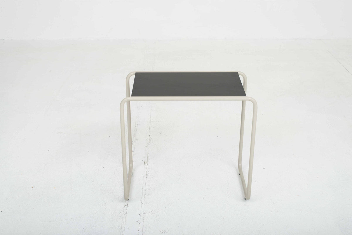 Neuwertig Beistelltisch Thonet B9 D Outdoor von Marcel Breuer