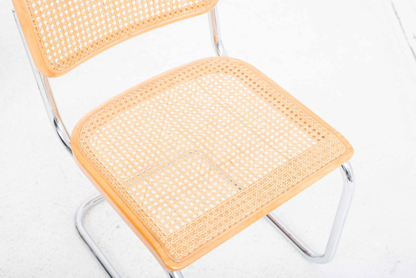 Thonet S32 cantilever chair by Marcel Breuer