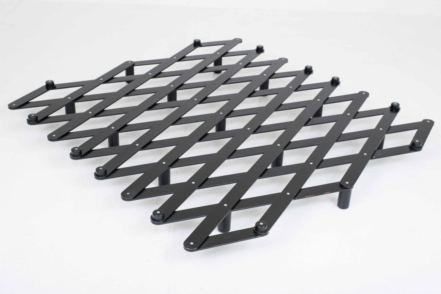 Vintage Scherenbett Thut von Kurt Thut für Thut in Schwarz