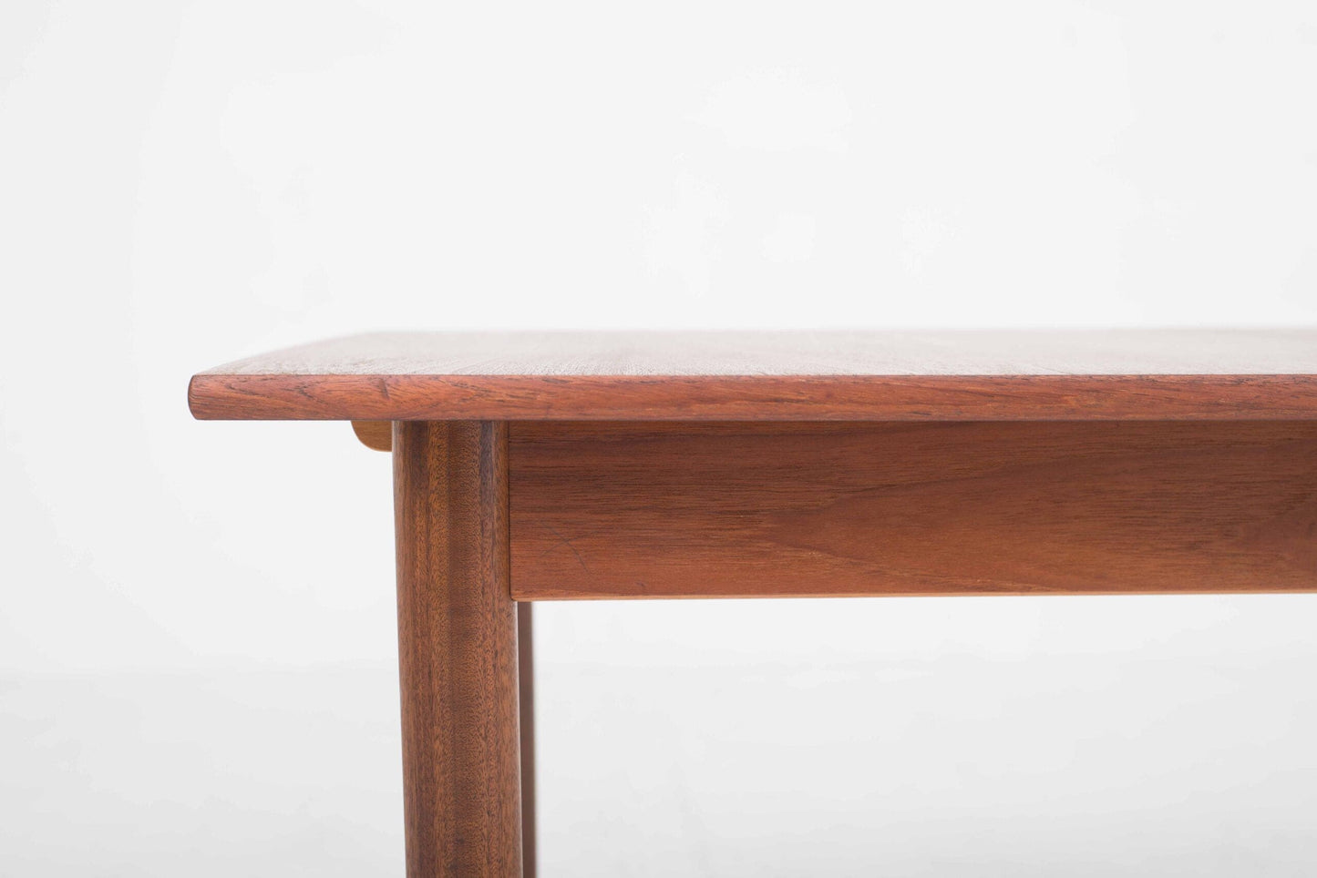 Table extensible vintage en teck design années 60 marron