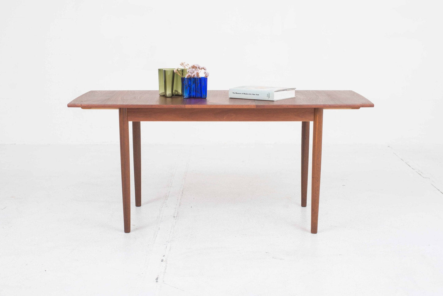 Table extensible vintage en teck design années 60 marron