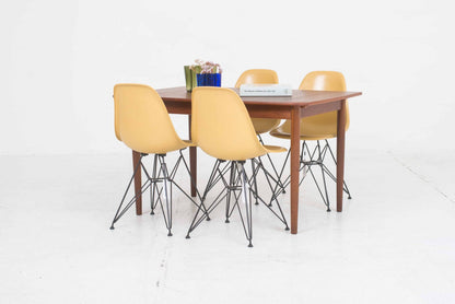 Table extensible vintage en teck design années 60 marron