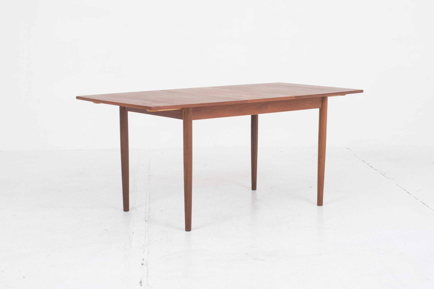 Table extensible vintage en teck design années 60 marron