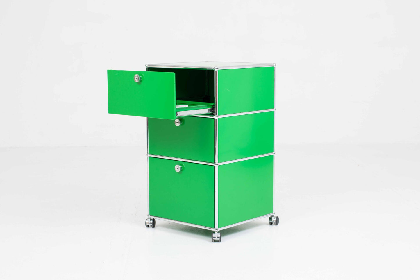 Vintage Rollmöbel von USM in Grün