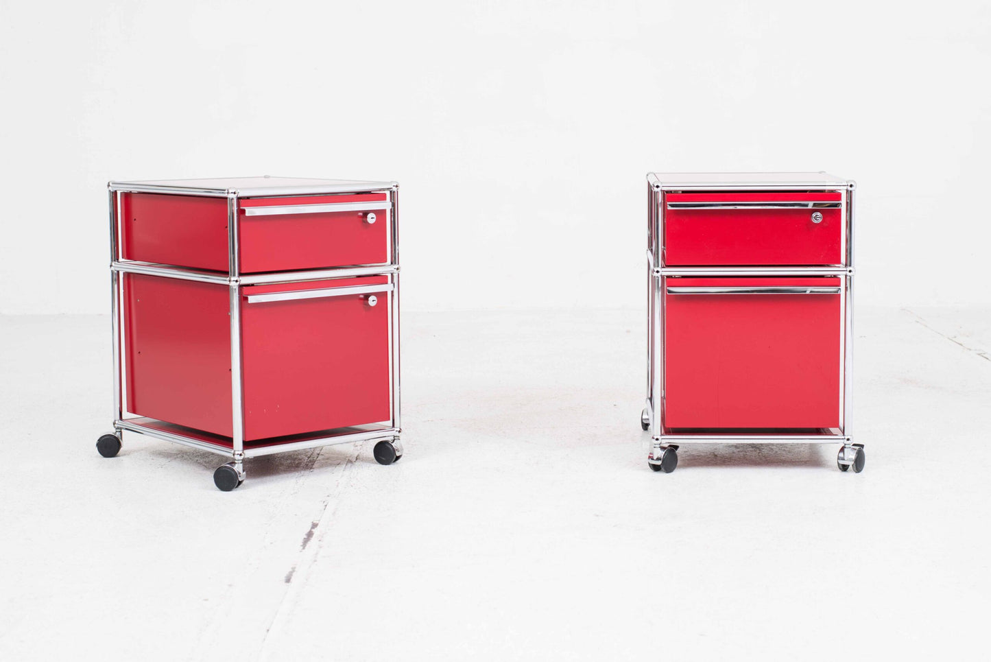 USM Rollcontainer Rubinrot