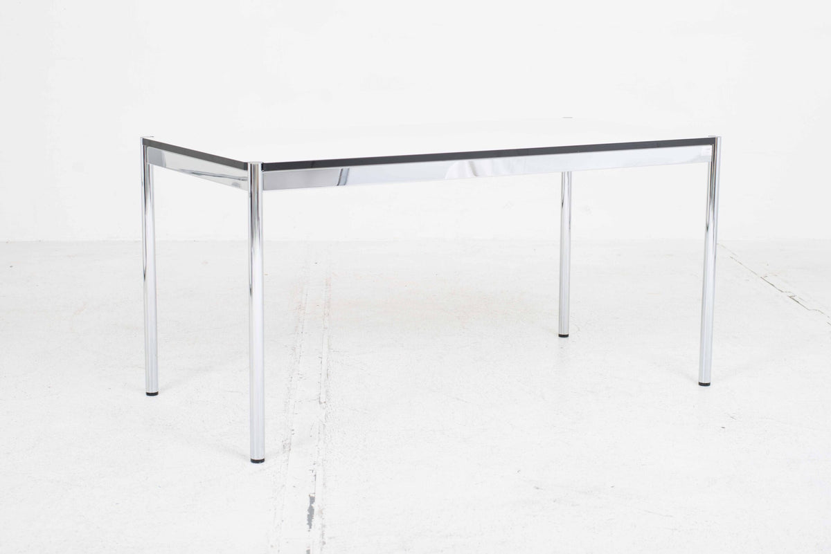 USM Desk 150cm x 75cm in Pearl Grey