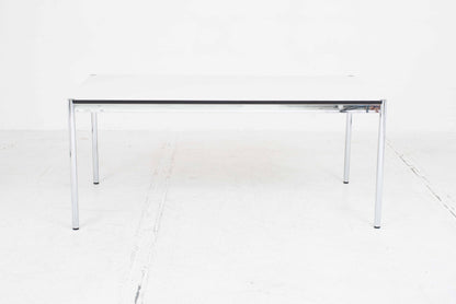 USM Schreibtisch 175cm x 100cm in Perlgrau