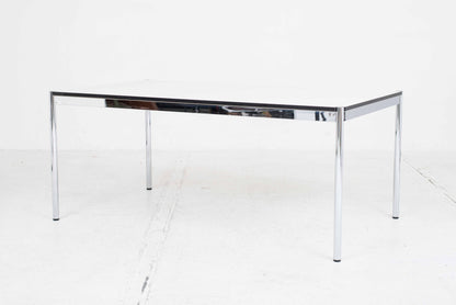 USM Schreibtisch 175cm x 100cm in Perlgrau