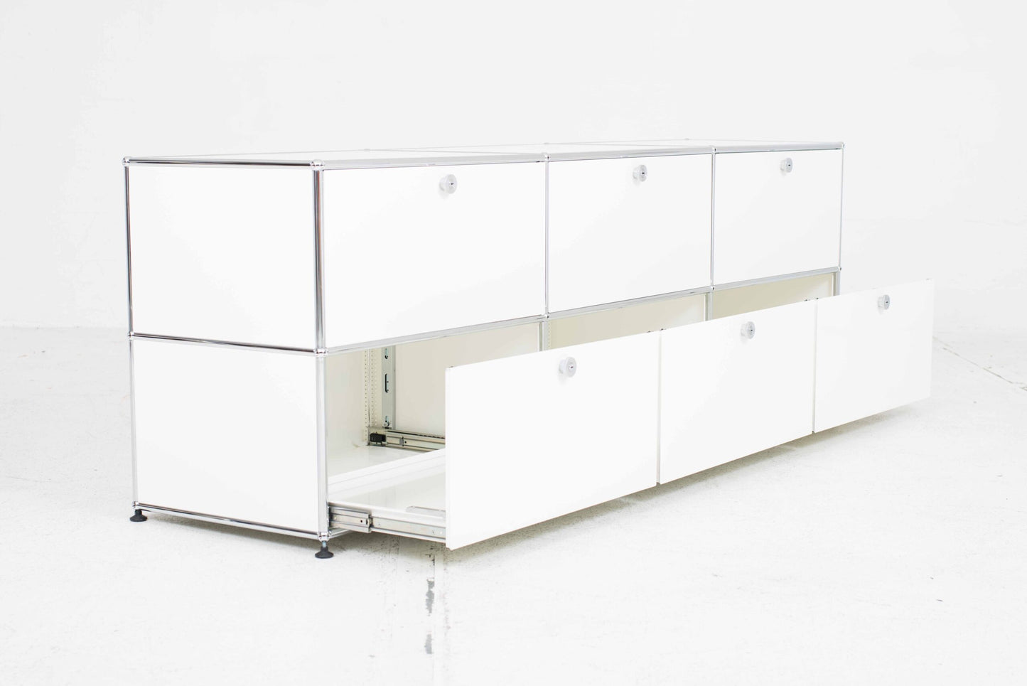 USM Sideboard in Reinweiß