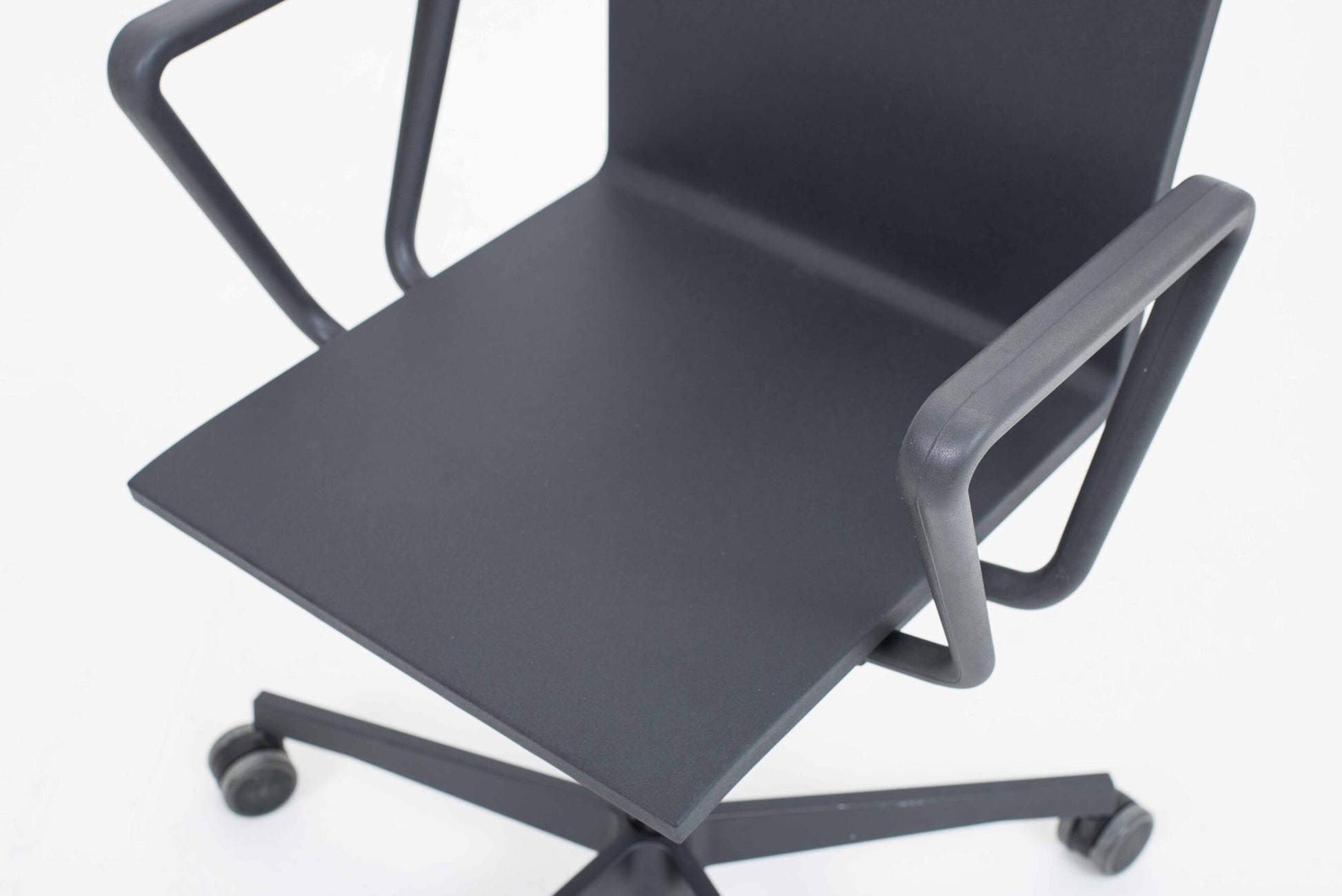 Vintage Bürostuhl .04 von Maarten Van Severen für Vitra mit Armlehnen in Schwarz