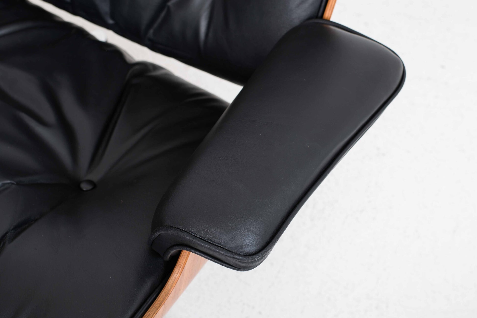 Vintage Lounge Chair und Ottoman 670 von Charles und Ray Eames für Vitra, Palisander