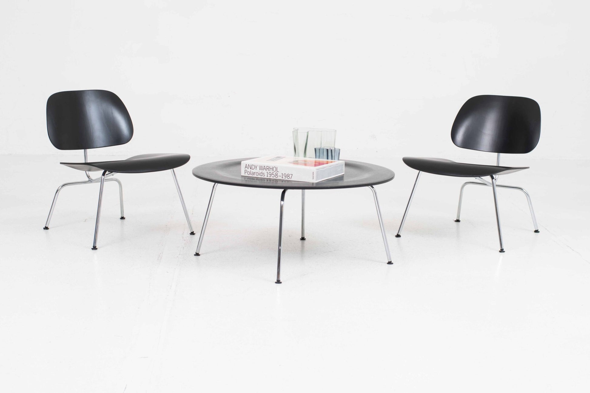 Vintage Couchtisch "CTM" von Charles und Ray Eames für Vitra in Schwarz