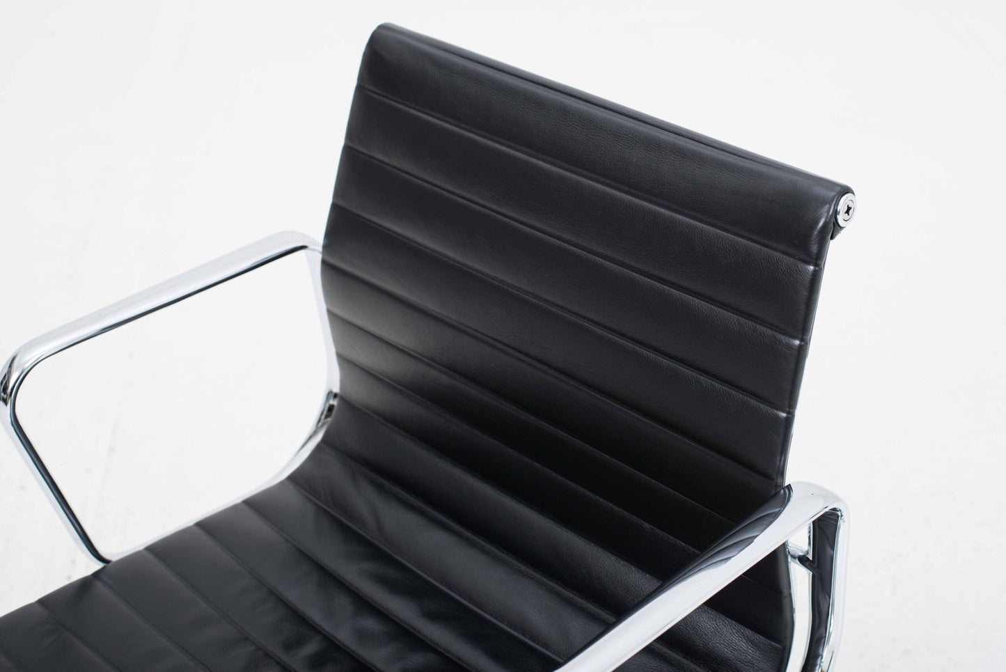 Vintage Bürostuhl "EA 117" von Charles und Ray Eames für Vitra