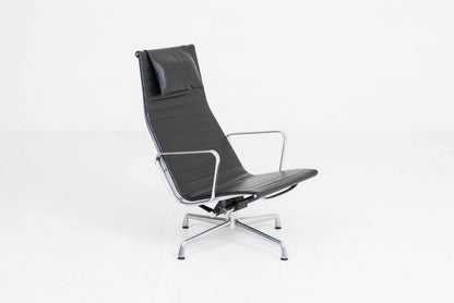 Vintage Sessel EA 124 von Charles und Ray Eames für Vitra, schwarz
