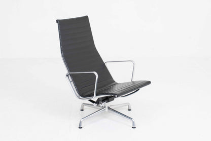 Vintage Sessel EA 124 von Charles und Ray Eames für Vitra, schwarz