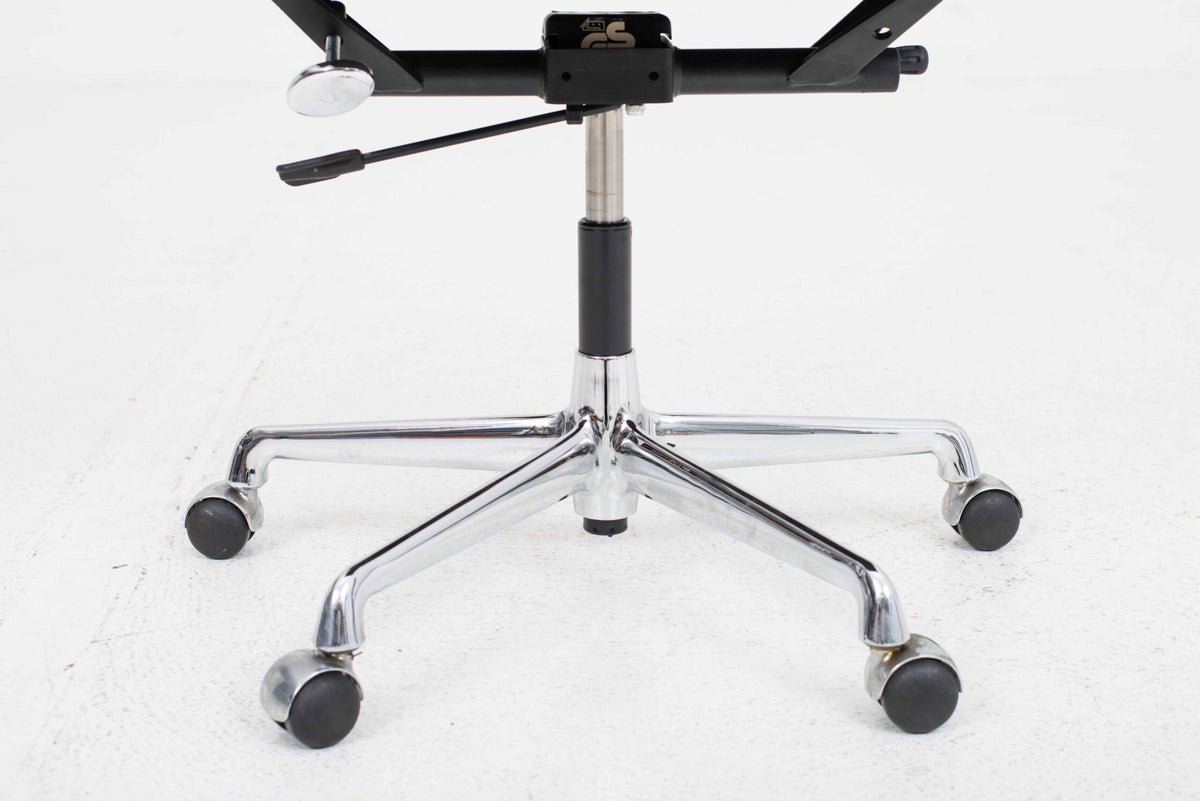 Vintage Bürostuhl EA 217 von Eames für Vitra, dunkelbraunes Leder
