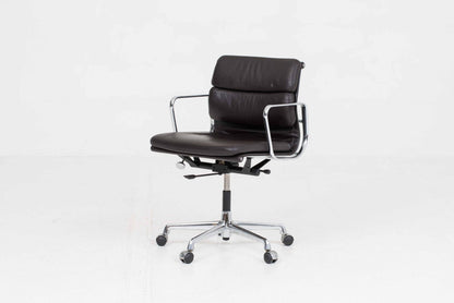 Vintage Bürostuhl EA 217 von Eames für Vitra, dunkelbraunes Leder