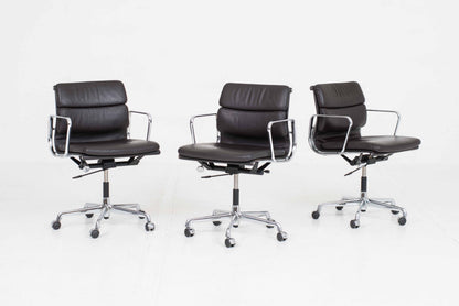 Vintage Bürostuhl EA 217 von Eames für Vitra, dunkelbraunes Leder