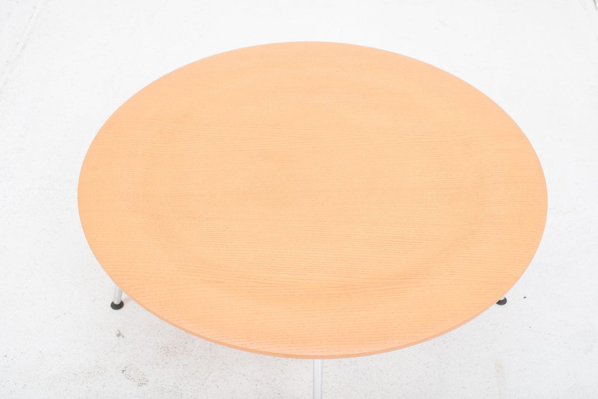 Vitra CTM coffee table by Charles Eames in ash