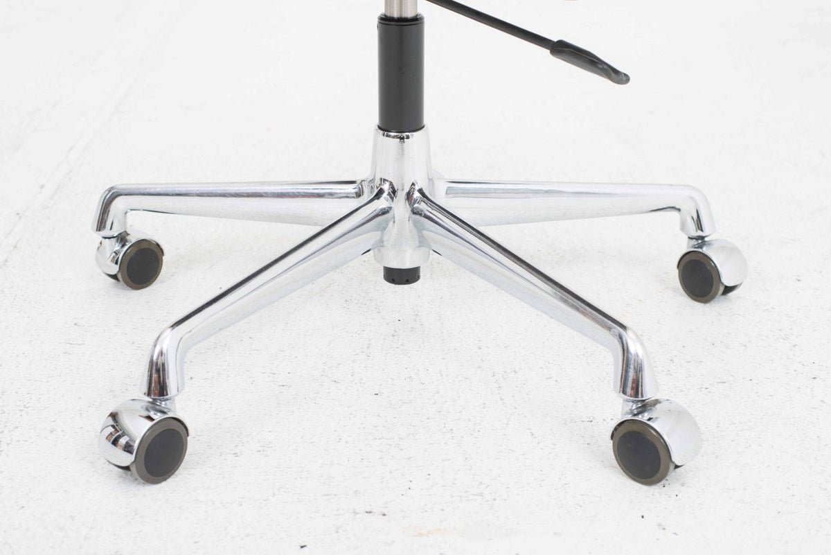 Vintage Bürostuhl von Eames für Vitra cognacfarben Leder