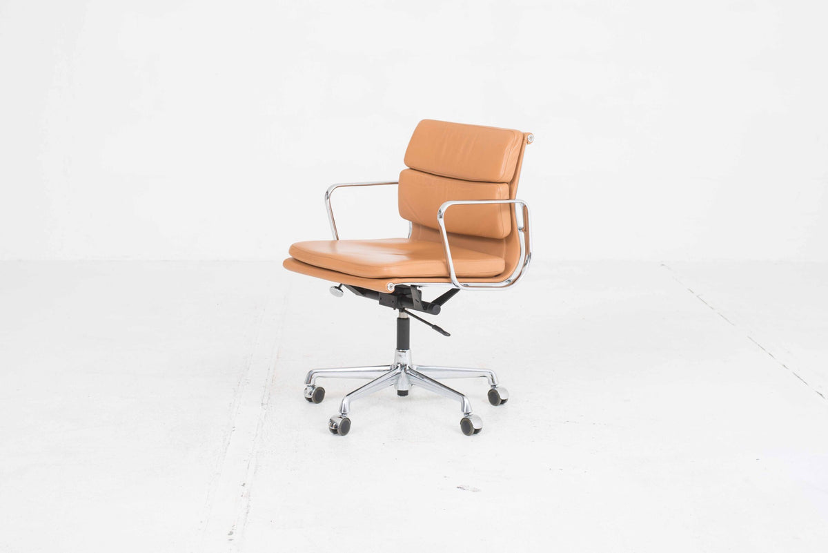 Vintage Bürostuhl von Eames für Vitra cognacfarben Leder