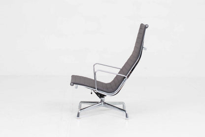Vintage Sessel EA 124 von Charles und Ray Eames für Vitra